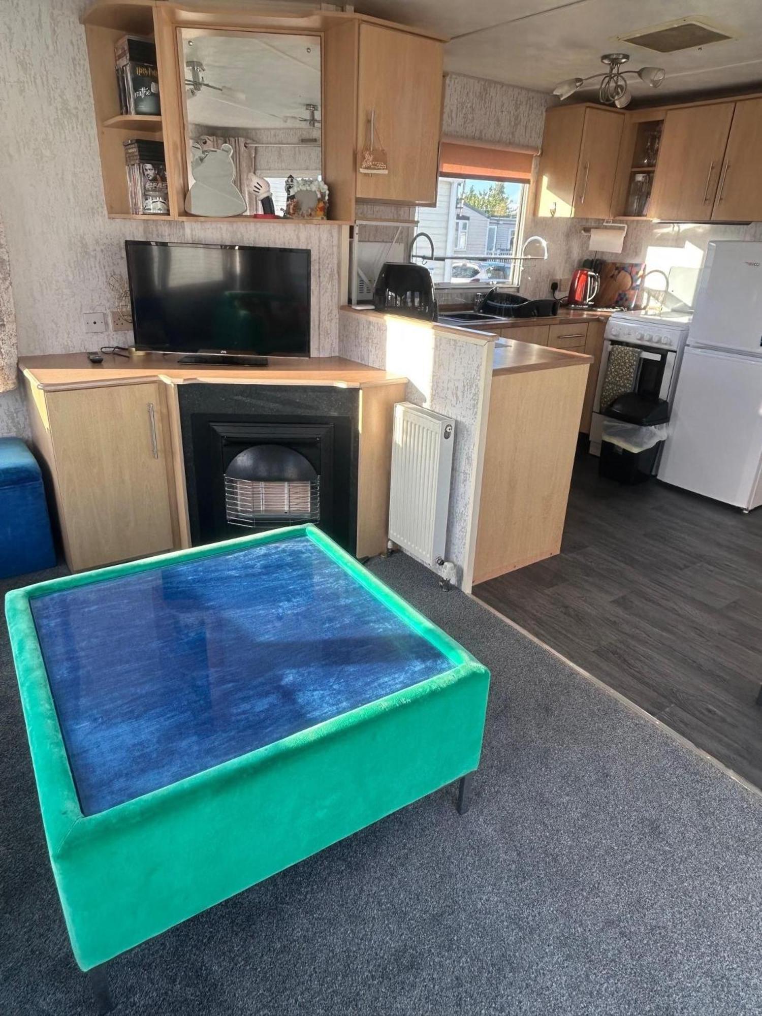 6 Berth Caravan For Hire By The Beach In Heacham, Norfolk Ref 21038C エクステリア 写真