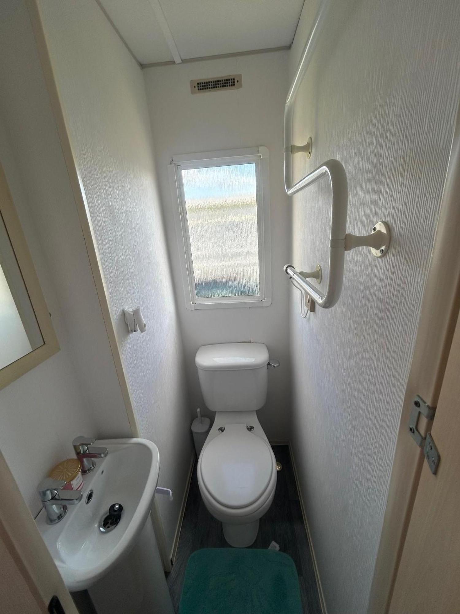 6 Berth Caravan For Hire By The Beach In Heacham, Norfolk Ref 21038C エクステリア 写真